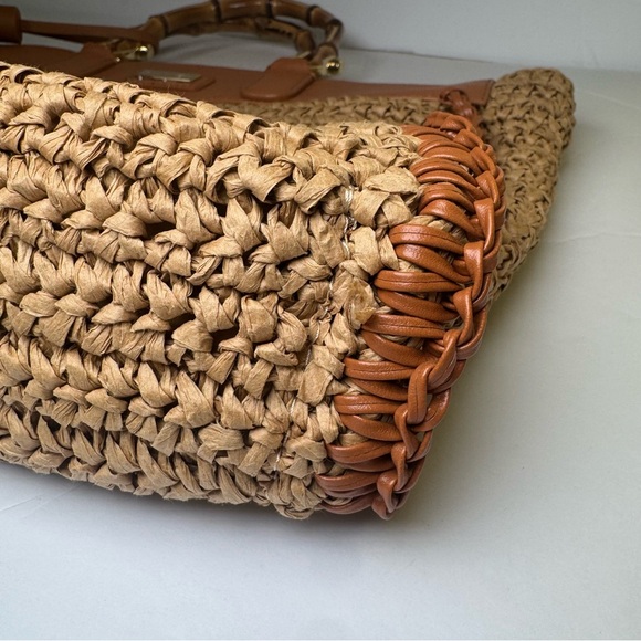 Lilly Pulitzer Greydon Straw Tote Bag - Picture 4 of 12